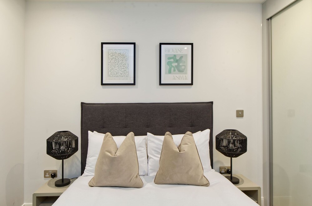 Brand-new Two-bedroom Flat in Colindale
