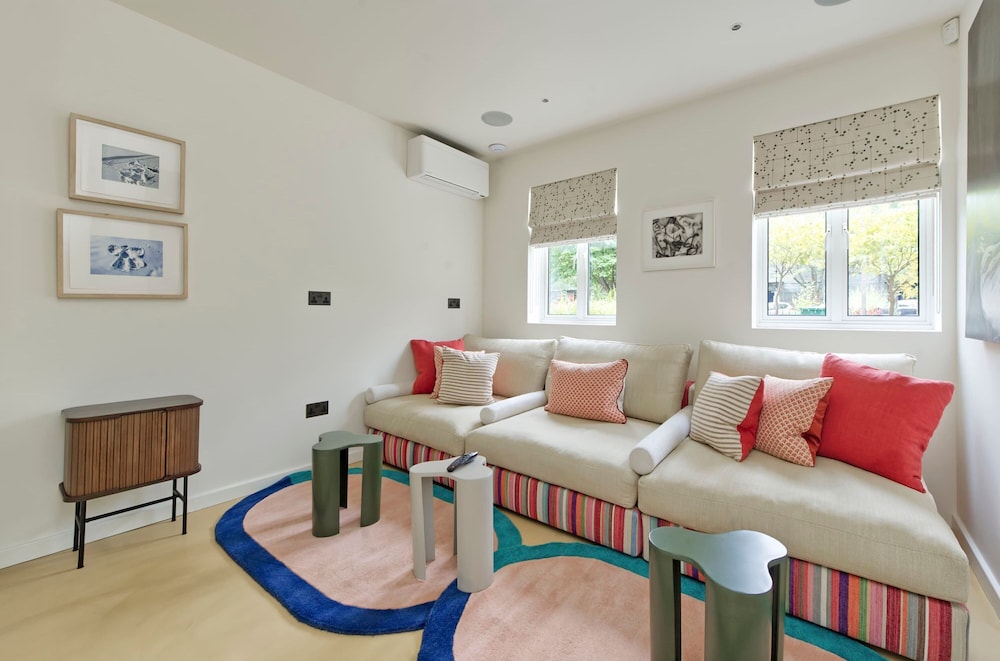 Modern Bright - 3 Bed House in Notting Hill