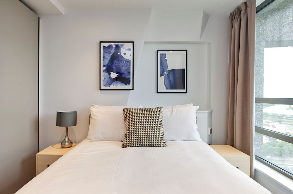 Luxury Two-bedroom Flat in East London s Poplar