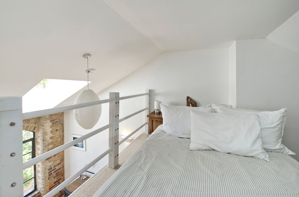 Spacious 1 Bed 1 Bath Southwark