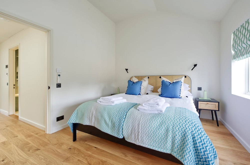Modern Bright - 3 Bed House in Notting Hill