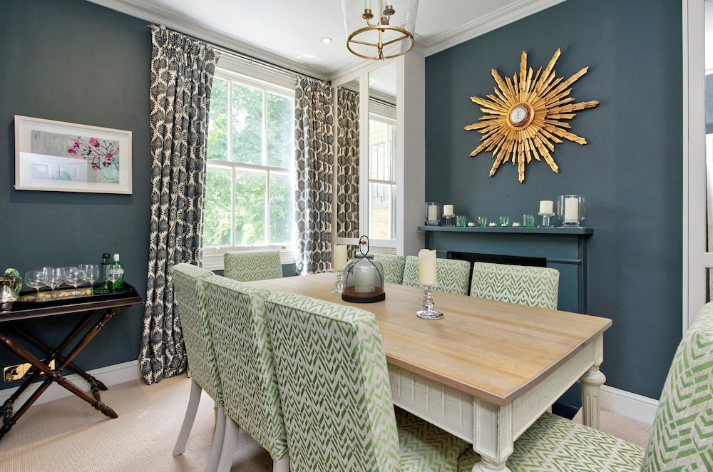 Gorgeous Modern 2 Bedroom Flat in Chelsea