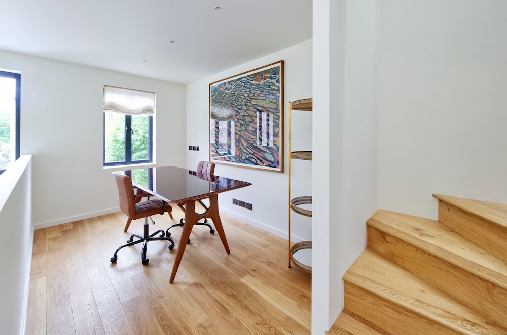 Modern Bright - 3 Bed House in Notting Hill