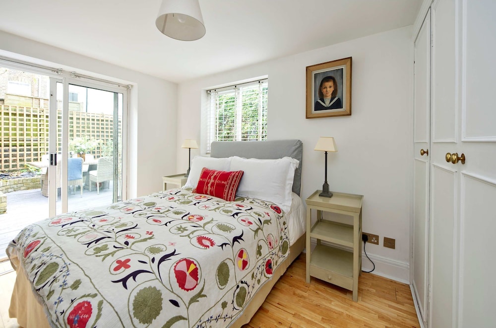 Lovely 2 bed Flat With Garden in Queen s Park