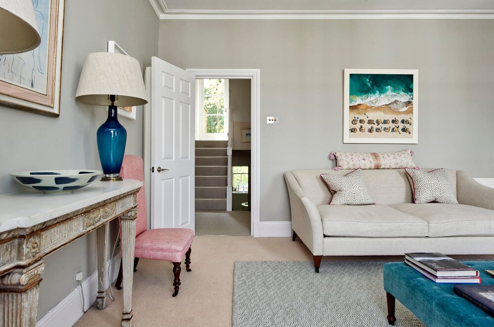Gorgeous Modern 2 Bedroom Flat in Chelsea