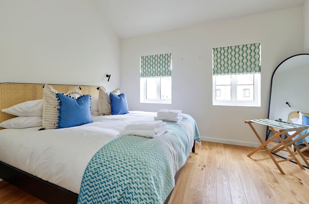 Modern Bright - 3 Bed House in Notting Hill