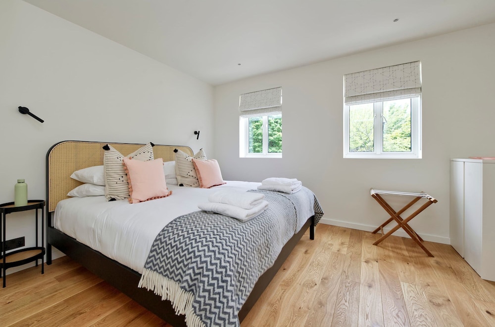 Modern Bright - 3 Bed House in Notting Hill