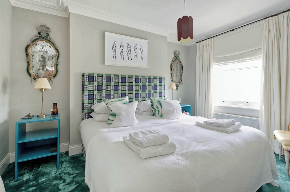 Exquisite 2 Bedroom Flat in Notting Hill
