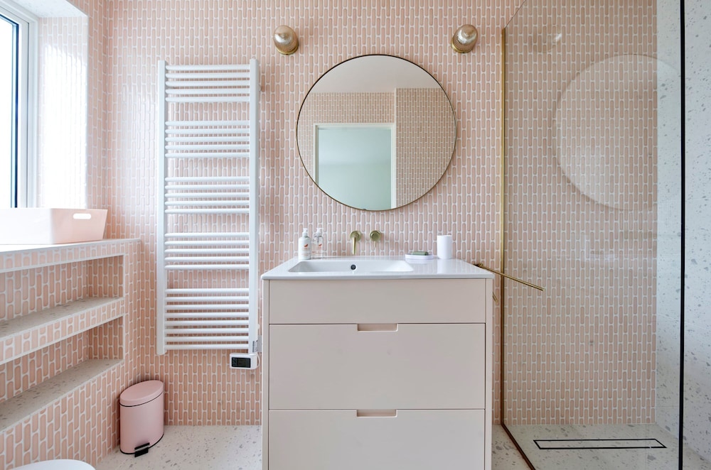 Modern Bright - 3 Bed House in Notting Hill