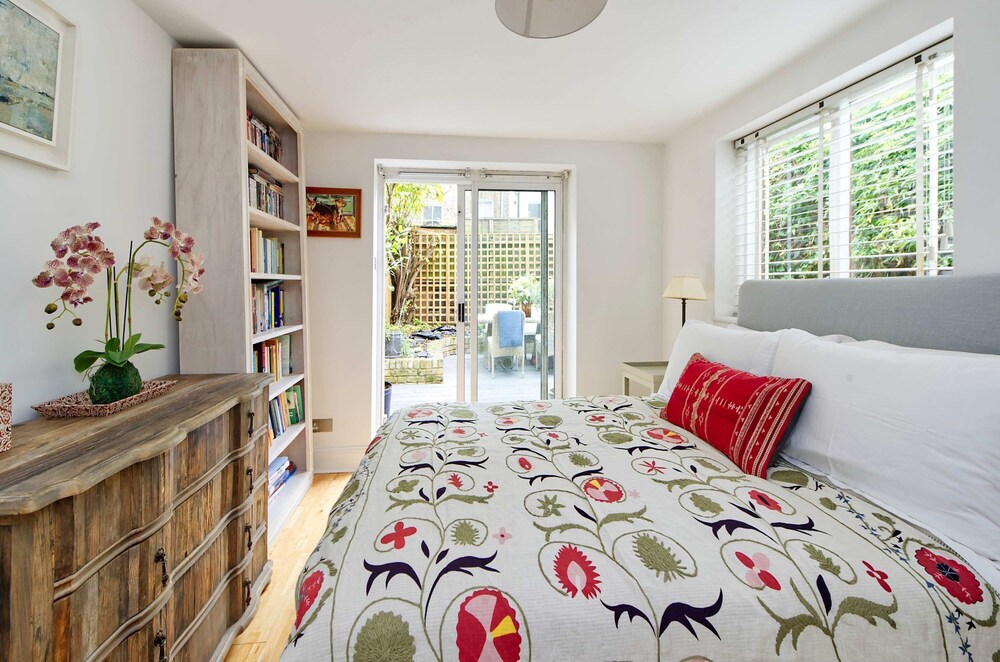Lovely 2 bed Flat With Garden in Queen s Park