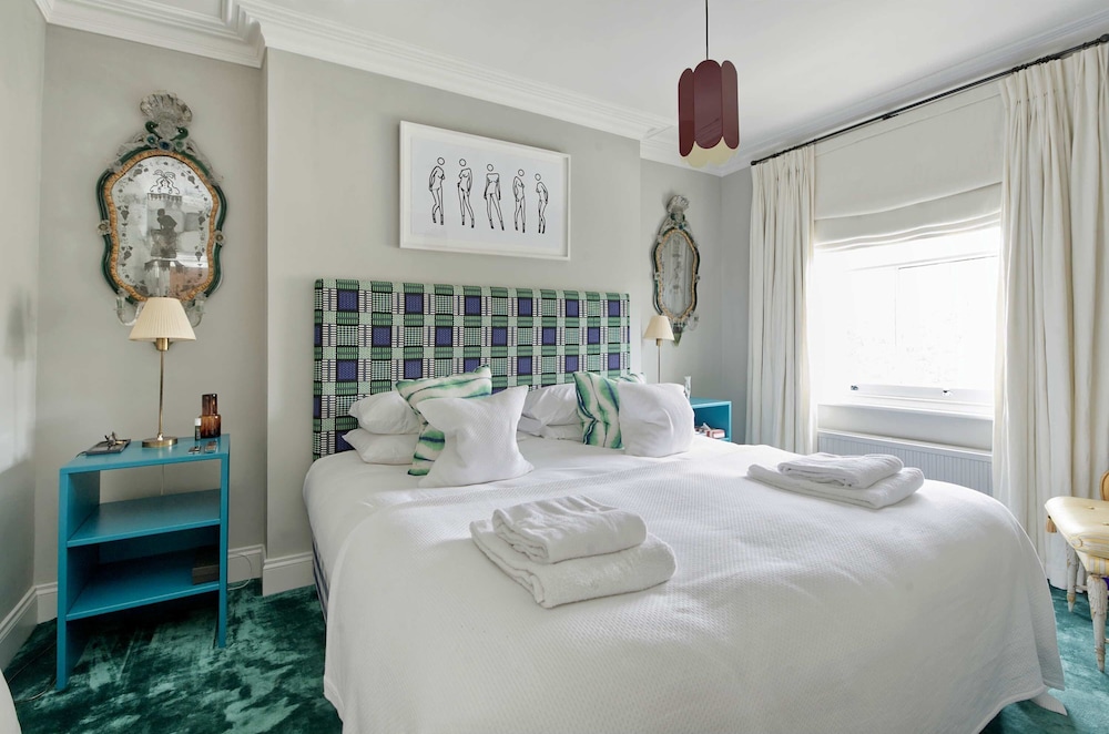Exquisite 2 Bedroom Flat in Notting Hill