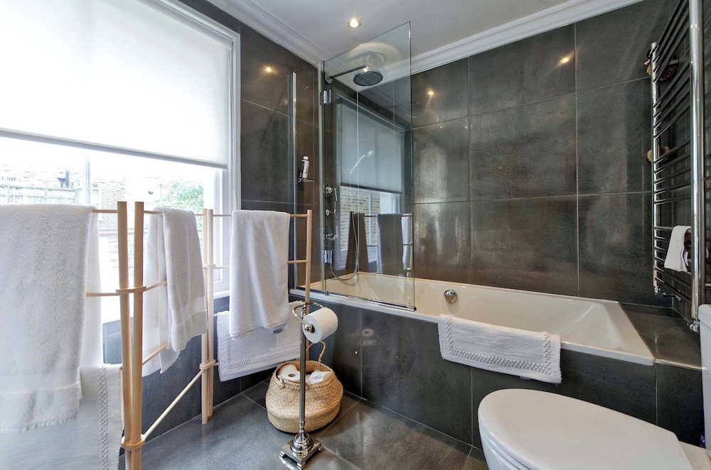 Exquisite 2 Bedroom Flat in Notting Hill