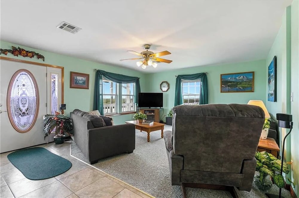 Bayou Manor