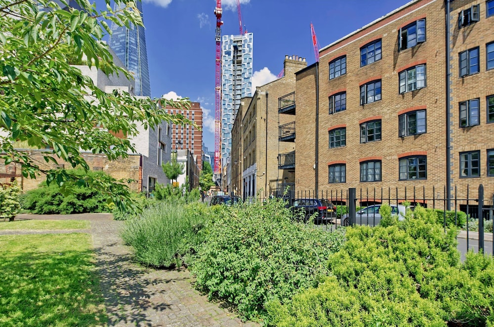 Spacious 1 Bed 1 Bath Southwark
