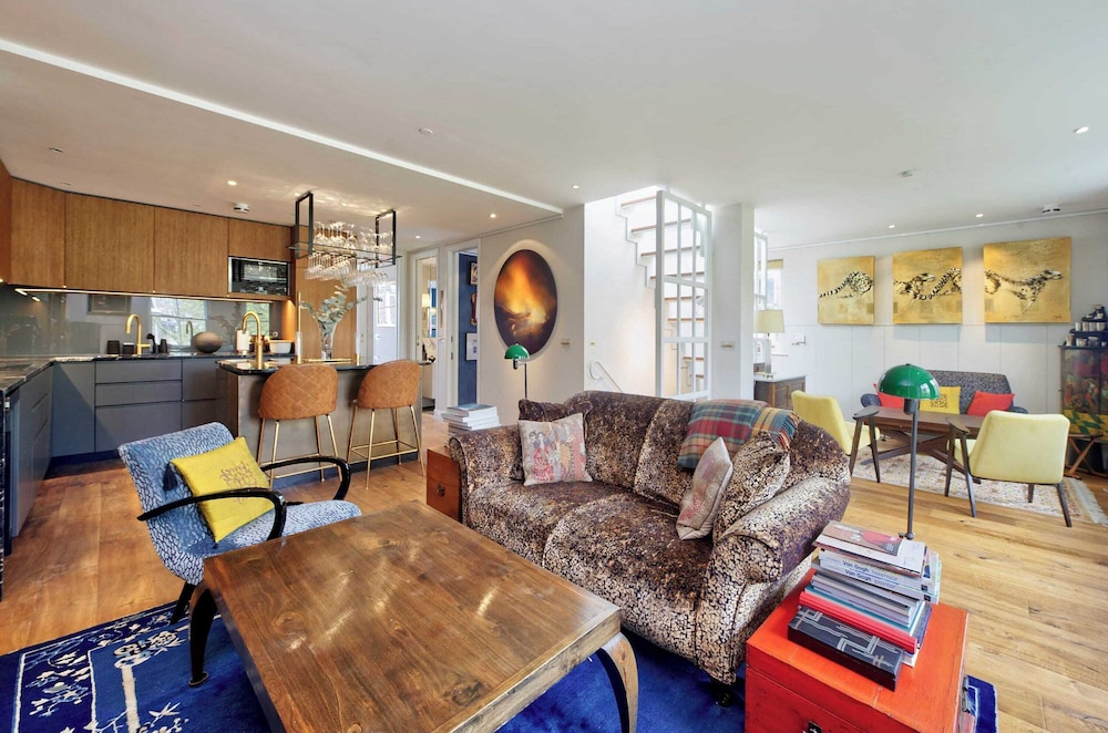 Stunning 2 Bedroom Apartment in Little Venice West London