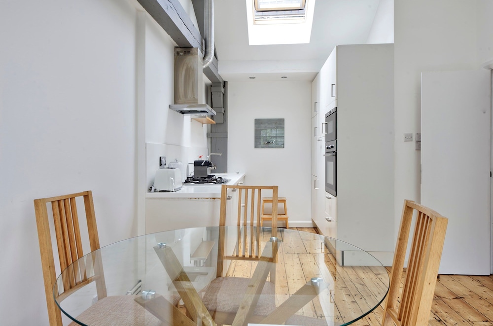 Spacious 1 Bed 1 Bath Southwark