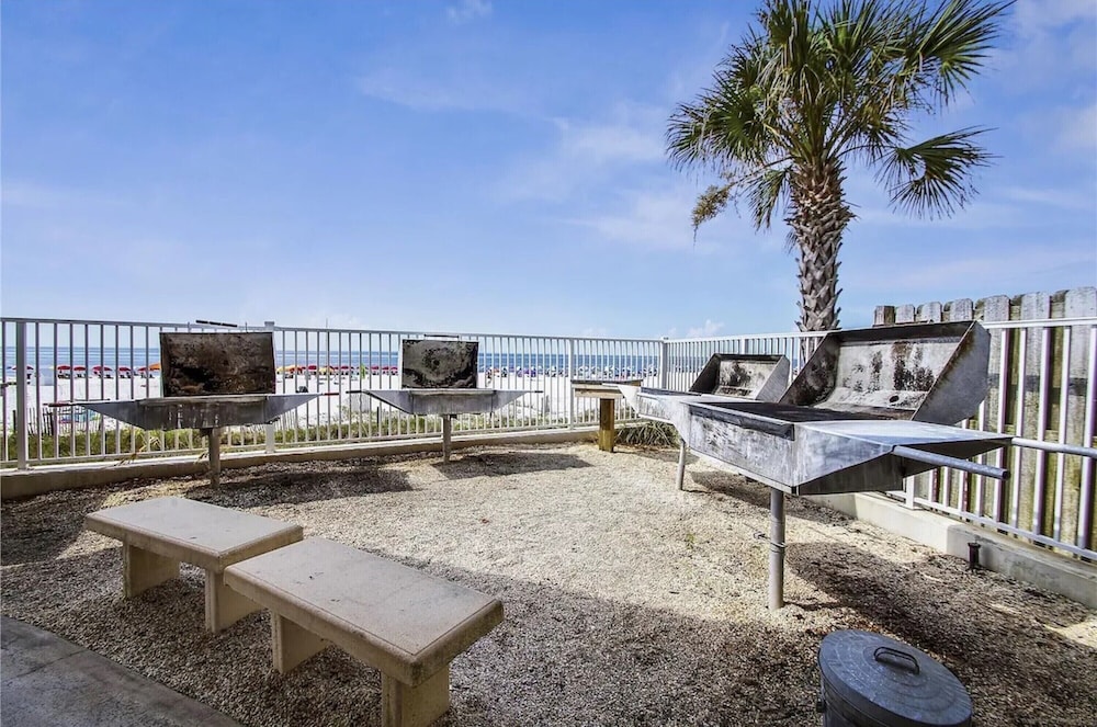 Windward Pointe 1506