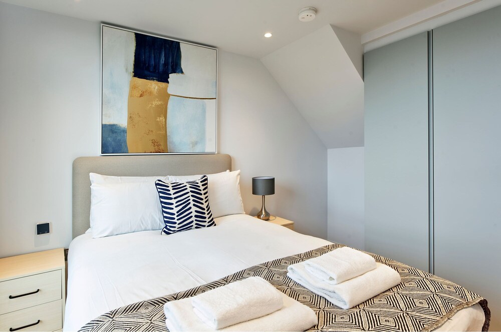 Spacious Two-bedroom Home in East London