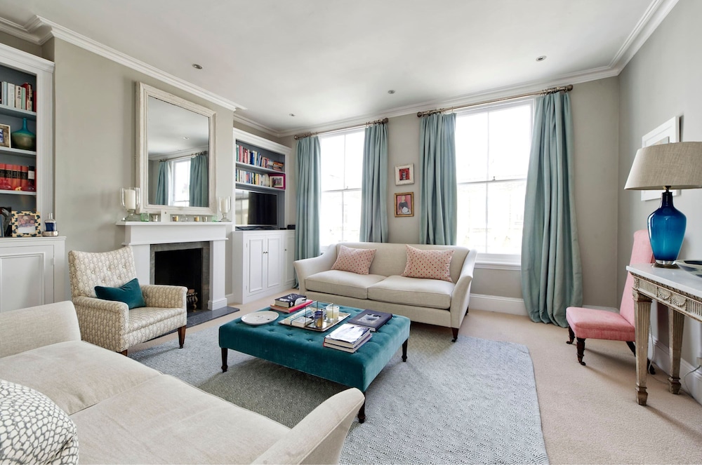 Gorgeous Modern 2 Bedroom Flat in Chelsea