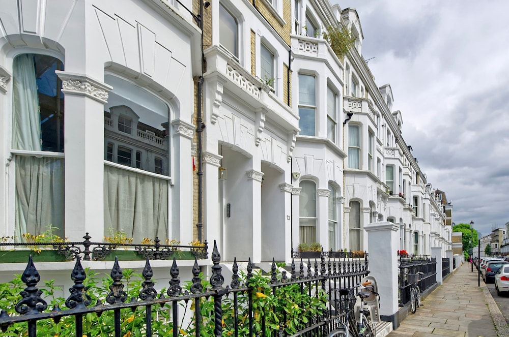 Cosy and Chic one Bedroom Flat in Earl s Court