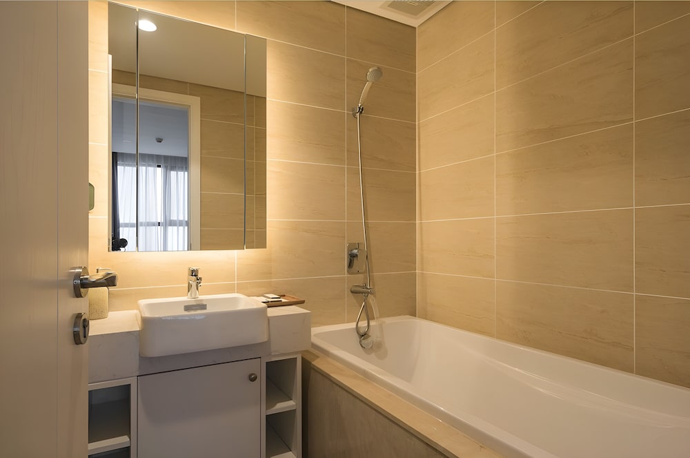Vinhome D'capitale Service Apartment - Mikage Housing
