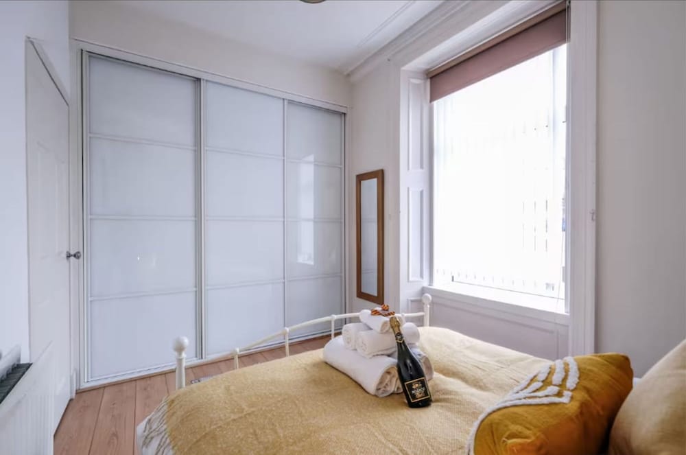 1 Bedroom Ground Floor Apartment
