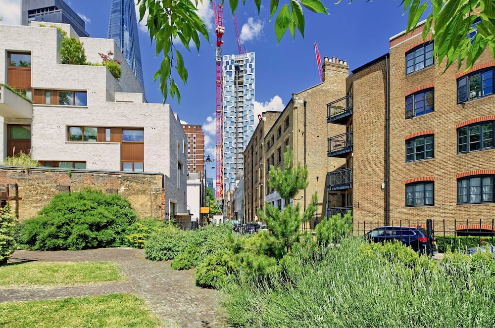 Spacious 1 Bed 1 Bath Southwark