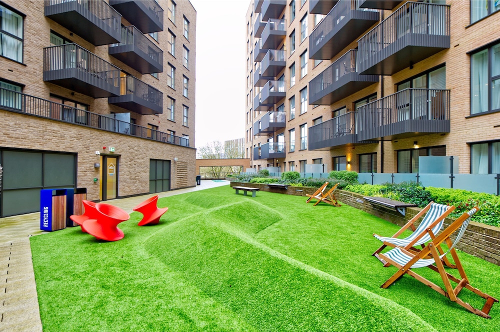 Brand-new Two-bedroom Flat in Colindale
