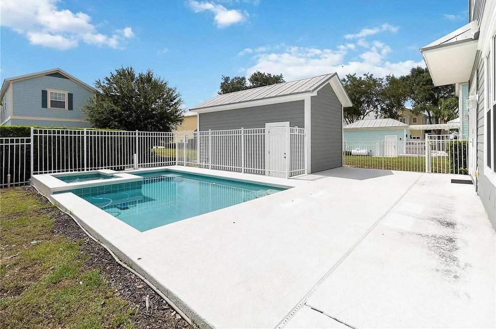 Gorgeous 4Bd Close to Disney With Spa at Reunion Resort 1552