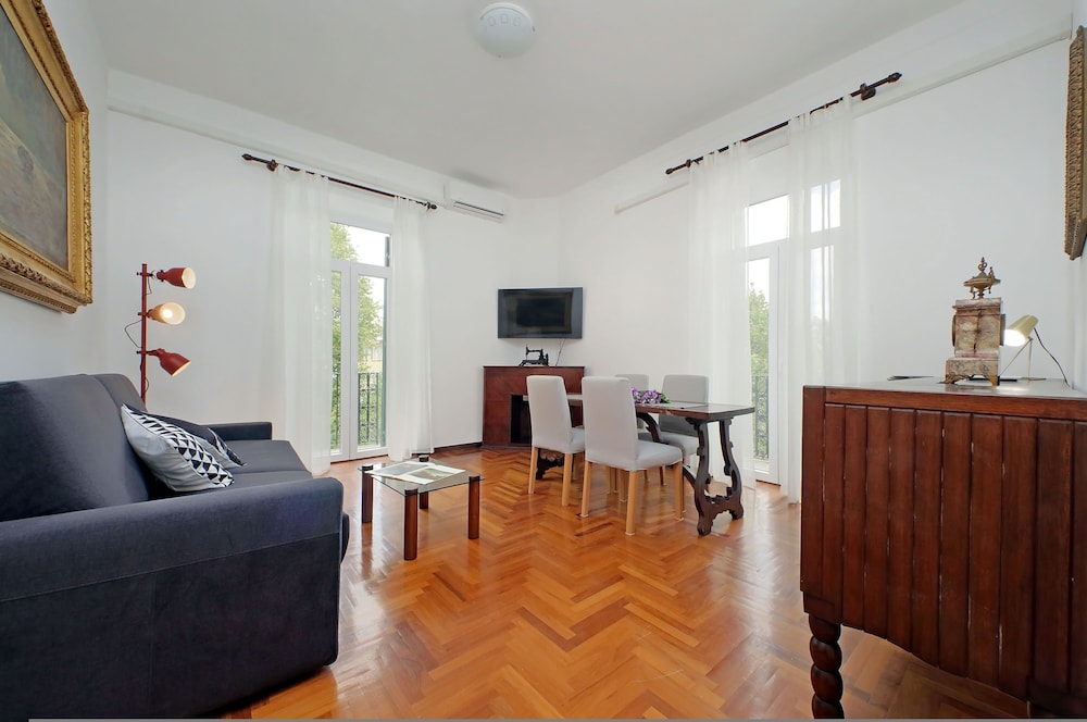 4bnb - Queen Mary Vatican Home