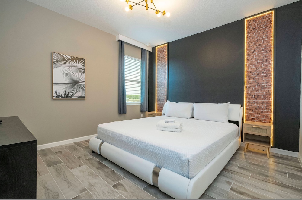 Stunning Masterpiece 15 Ensuites