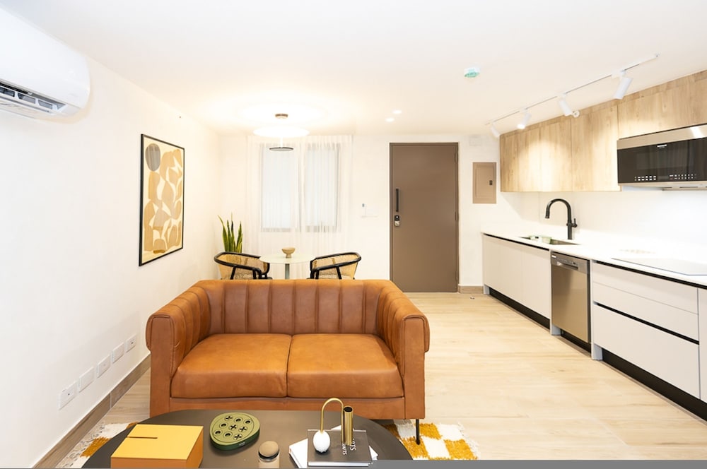 The Noble by Acomodo Casco Viejo -best Location