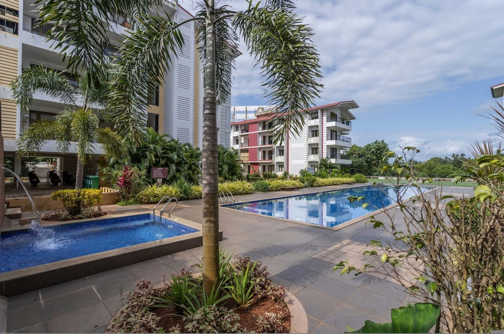 1BR w Pool Sauna Near Calangute Baga Beach