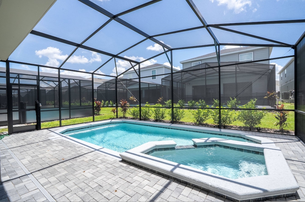 Windsor Cay 7BR Water Park Free