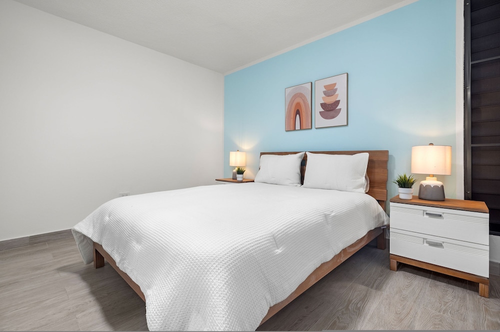 Cozy Beach Getaway Free Parking Smart TV