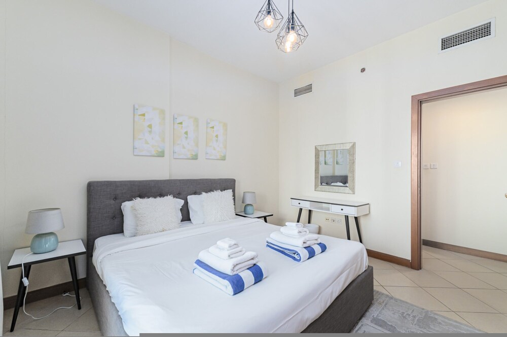 Marina Diamond 1 Short Stay