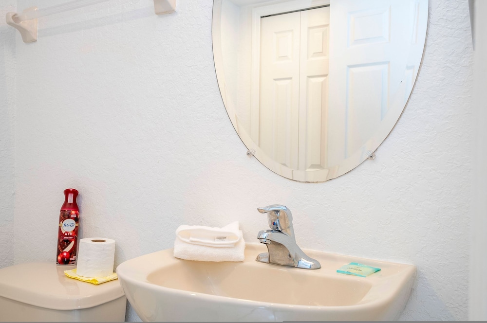Cozy 3BR Regal Oaks Close to Disney