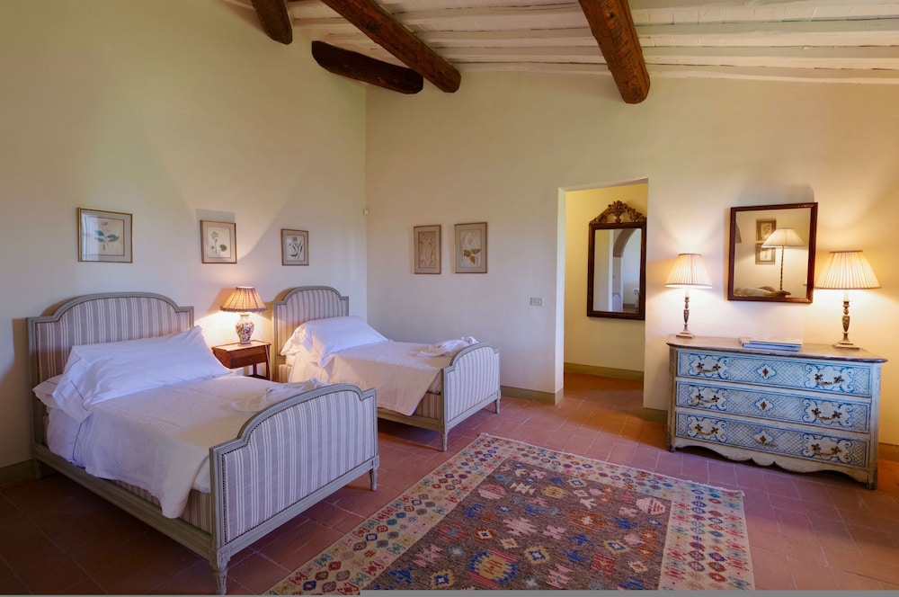 Camparone by Arceno Rentals Club