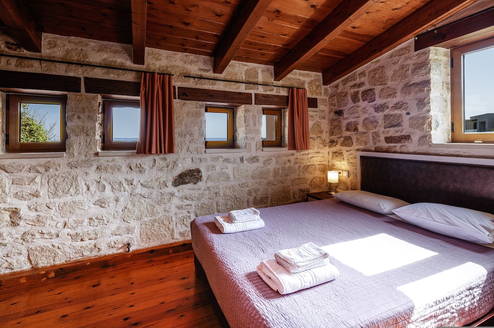 Villa Nikos - Private Pool With Panoramic Sea View