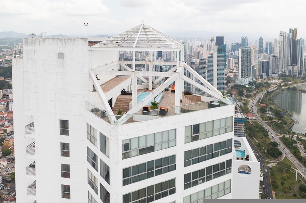 The Wataqui Condo by Acomodo 45 Days Minimum