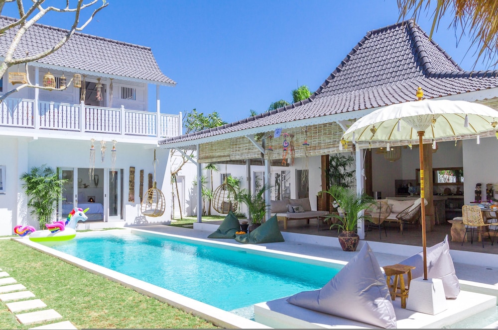 Villa M by Alfred in Bali - Stunning Family Villa With Pool at Seminyak Beach