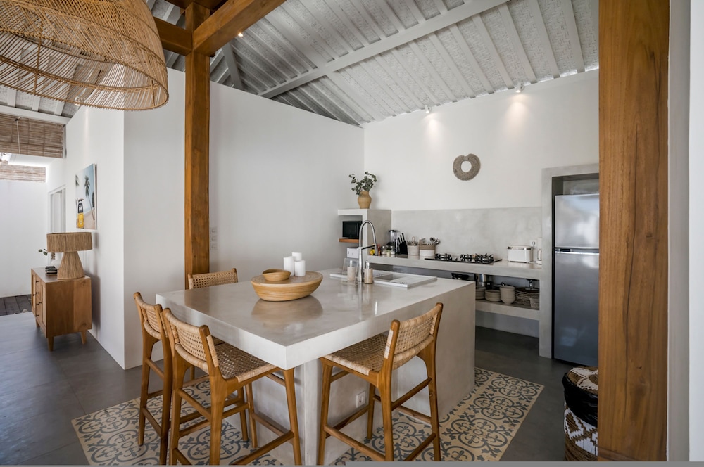 Villa Makena by Alfred in Bali - Stunning Tropical 6BD Villa Near the Beach