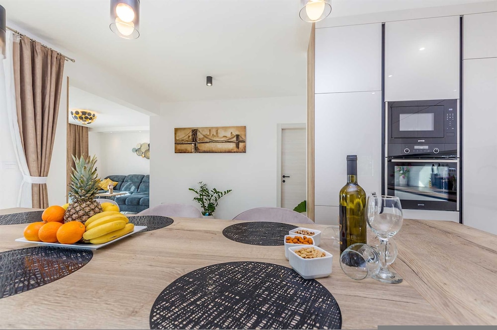 Holiday House Villa Andro