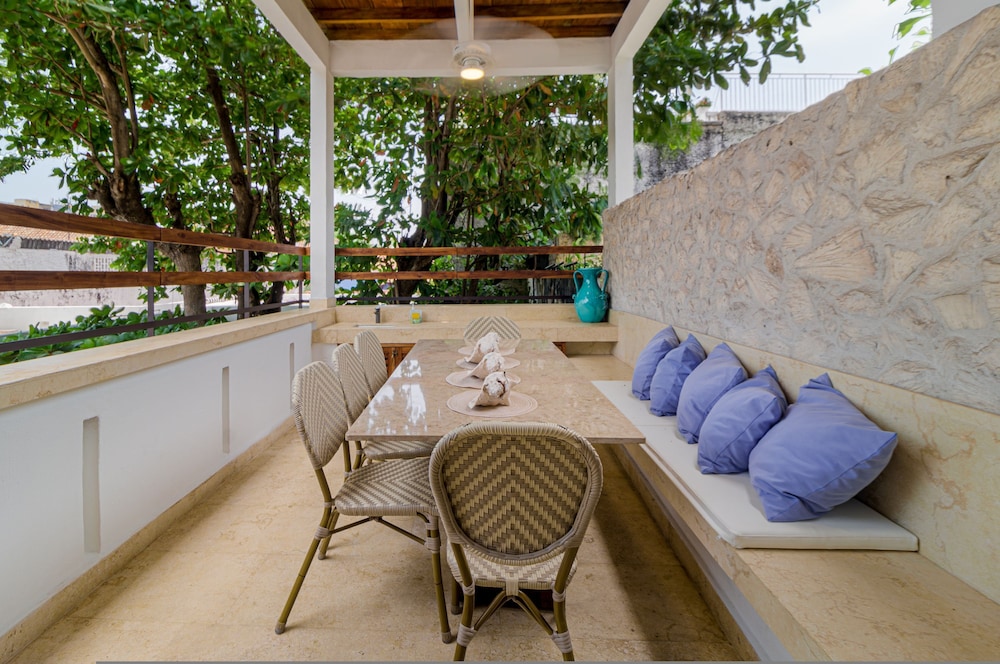 Goitia Apartment-rooftop Jacuzzi