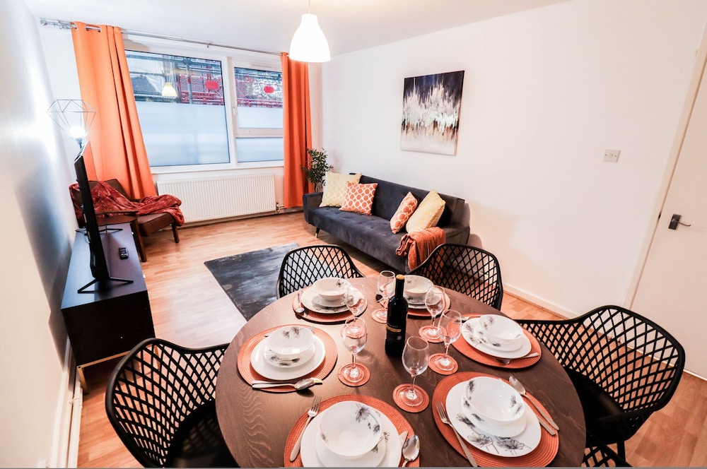 Gorgeous 3 Bedroom Hampstead Property
