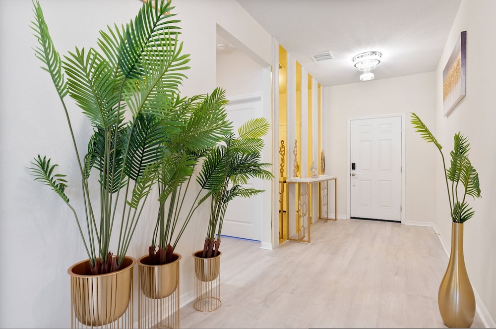 Brand NEW Luxury 10bedrooms At Windsor Island