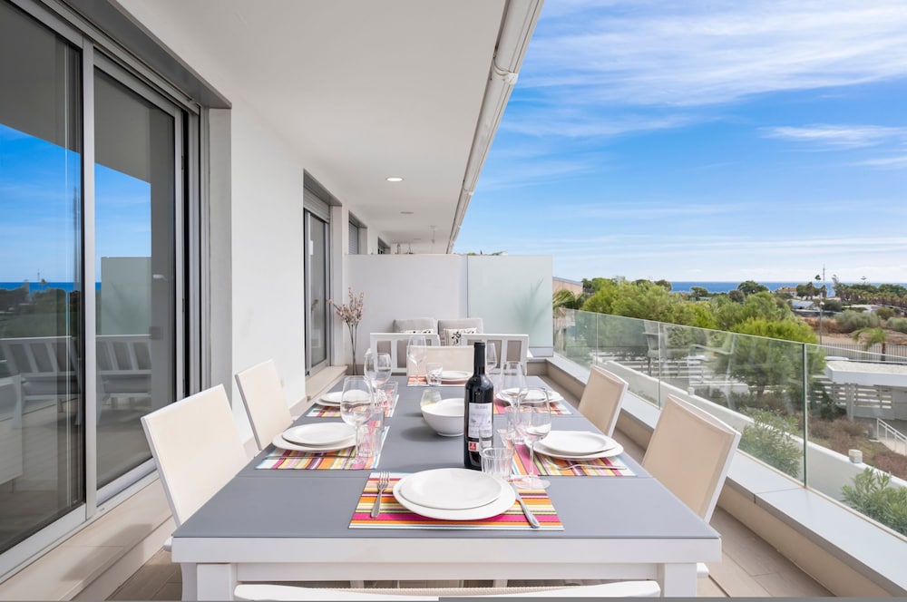 Cancelada Stunning Penthouse by Costarentals - Ref M37