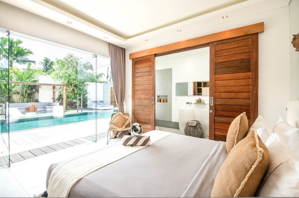 Niko 2 R New Villa Close to Finns Beach Club
