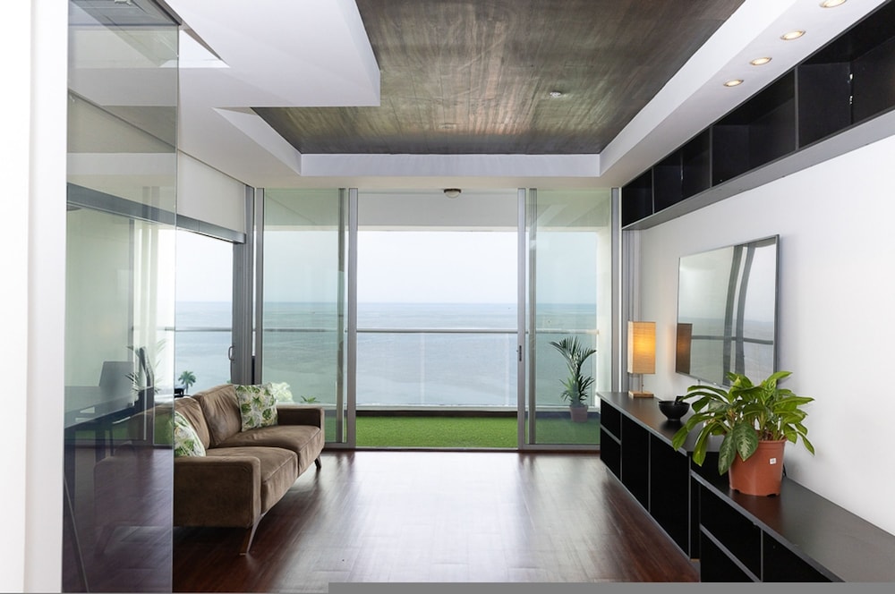 The Wataqui Condo by Acomodo 45 Days Minimum