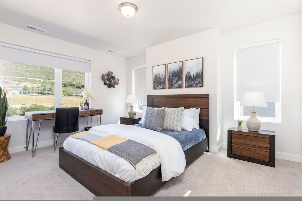 Hot Tub- Spacious-4br-deer Valley-mountain-view